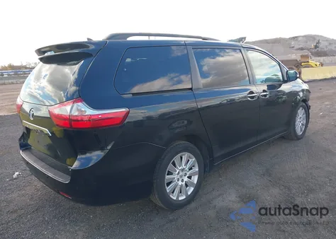2015 Toyota Sienna Limited Premium 7 Passenger z USA, uszkodzony, nr VIN 5TDDK3DC7FS120708